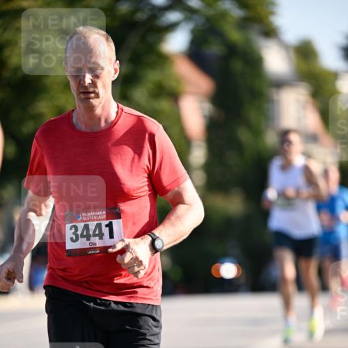 01.09.2024 - BARMER Alsterlauf Dr. Thomas Lammeyer http://msf.ph/oto/6892376 01.09.2024 09:24:37 Laufen 35, 3441 meine-sportfotos.de