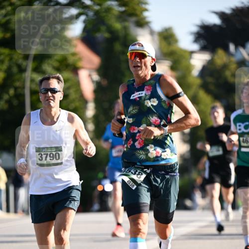 01.09.2024 - BARMER Alsterlauf Dr. Thomas Lammeyer http://msf.ph/oto/6892388 01.09.2024 09:24:39 Laufen 3790, 538, 4538, 46 meine-sportfotos.de