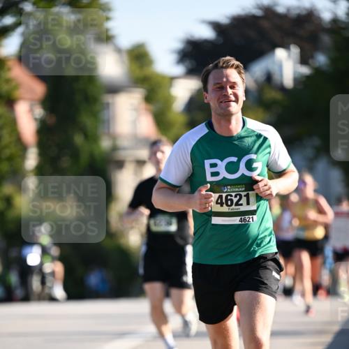01.09.2024 - BARMER Alsterlauf Dr. Thomas Lammeyer http://msf.ph/oto/6892399 01.09.2024 09:24:41 Laufen 35, 4621, 4621 meine-sportfotos.de
