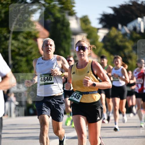 01.09.2024 - BARMER Alsterlauf Dr. Thomas Lammeyer http://msf.ph/oto/6892425 01.09.2024 09:24:45 Laufen 35, 4840, 549 meine-sportfotos.de