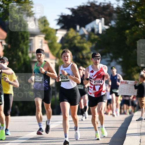 01.09.2024 - BARMER Alsterlauf Dr. Thomas Lammeyer http://msf.ph/oto/6892436 01.09.2024 09:24:47 Laufen 252, 4828, 2104, 2012 meine-sportfotos.de