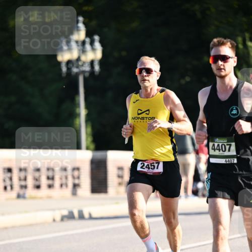 01.09.2024 - BARMER Alsterlauf Dr. Thomas Lammeyer http://msf.ph/oto/6892449 01.09.2024 09:24:49 Laufen 2457, 4407, 4407 meine-sportfotos.de