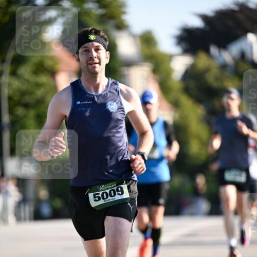 01.09.2024 - BARMER Alsterlauf Dr. Thomas Lammeyer http://msf.ph/oto/6892471 01.09.2024 09:24:53 Laufen 135, 5009 meine-sportfotos.de