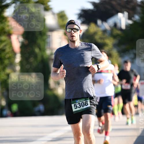 01.09.2024 - BARMER Alsterlauf Dr. Thomas Lammeyer http://msf.ph/oto/6892483 01.09.2024 09:24:56 Laufen 35, 5308 meine-sportfotos.de