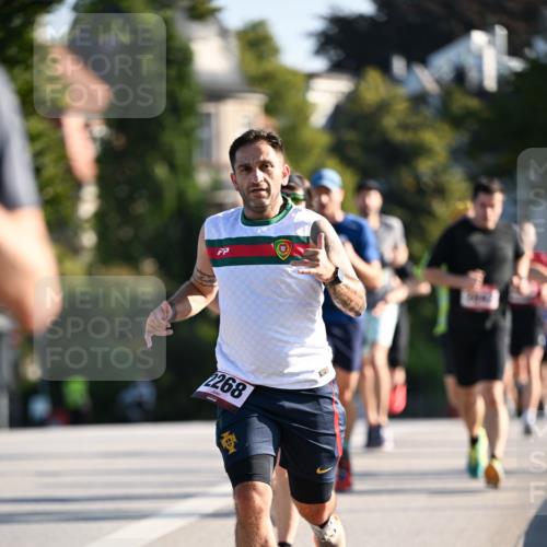 01.09.2024 - BARMER Alsterlauf Dr. Thomas Lammeyer http://msf.ph/oto/6892496 01.09.2024 09:24:57 Laufen 2268 meine-sportfotos.de