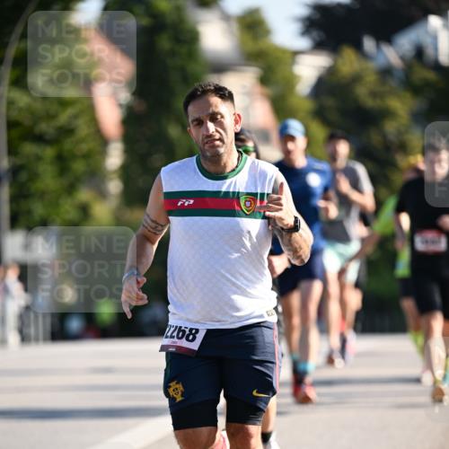 01.09.2024 - BARMER Alsterlauf Dr. Thomas Lammeyer http://msf.ph/oto/6892499 01.09.2024 09:24:58 Laufen 2268 meine-sportfotos.de