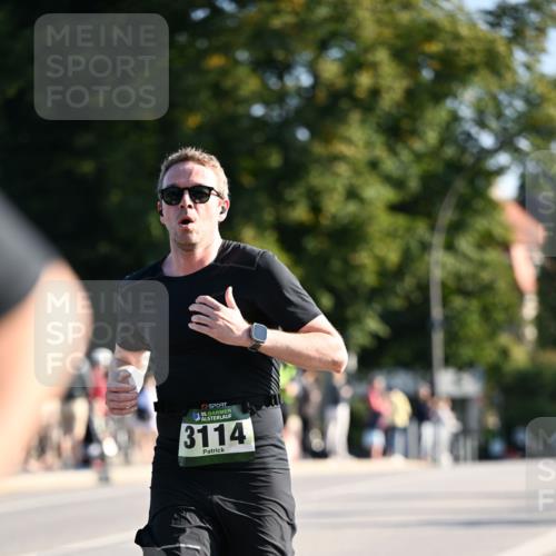 01.09.2024 - BARMER Alsterlauf Dr. Thomas Lammeyer http://msf.ph/oto/6892536 01.09.2024 09:25:04 Laufen 135, 3114 meine-sportfotos.de