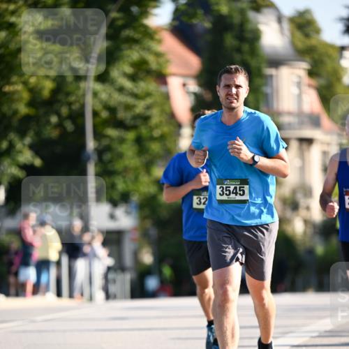 01.09.2024 - BARMER Alsterlauf Dr. Thomas Lammeyer http://msf.ph/oto/6892544 01.09.2024 09:25:05 Laufen 32, 135, 3545 meine-sportfotos.de