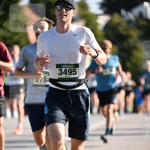 01.09.2024 - BARMER Alsterlauf Dr. Thomas Lammeyer http://msf.ph/oto/6892575 01.09.2024 09:25:10 Laufen 5788, 35, 3495 meine-sportfotos.de