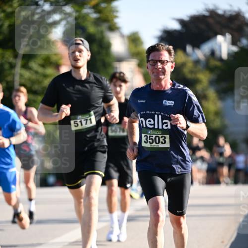 01.09.2024 - BARMER Alsterlauf Dr. Thomas Lammeyer http://msf.ph/oto/6892654 01.09.2024 09:25:23 Laufen 5171, 35, 3503 meine-sportfotos.de