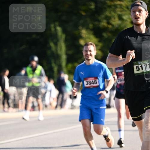 01.09.2024 - BARMER Alsterlauf Dr. Thomas Lammeyer http://msf.ph/oto/6892659 01.09.2024 09:25:24 Laufen 3848, 35, 5171 meine-sportfotos.de