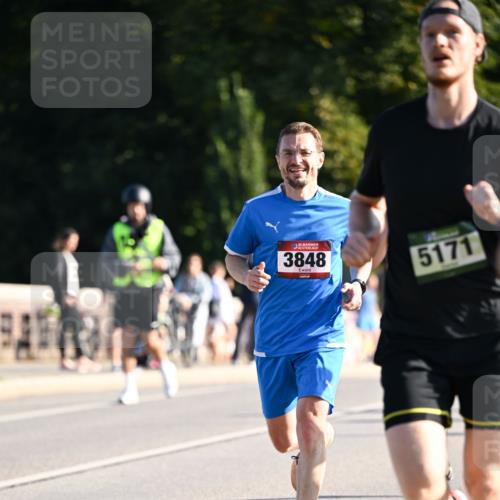 01.09.2024 - BARMER Alsterlauf Dr. Thomas Lammeyer http://msf.ph/oto/6892661 01.09.2024 09:25:24 Laufen 35, 3848, 5171 meine-sportfotos.de