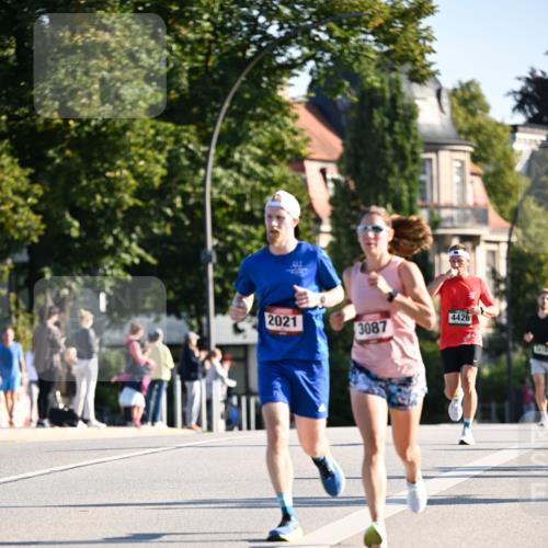 01.09.2024 - BARMER Alsterlauf Dr. Thomas Lammeyer http://msf.ph/oto/6892668 01.09.2024 09:25:26 Laufen 2021, 3087, 4426 meine-sportfotos.de