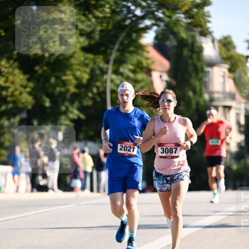 01.09.2024 - BARMER Alsterlauf Dr. Thomas Lammeyer http://msf.ph/oto/6892673 01.09.2024 09:25:26 Laufen 2021, 3087 meine-sportfotos.de