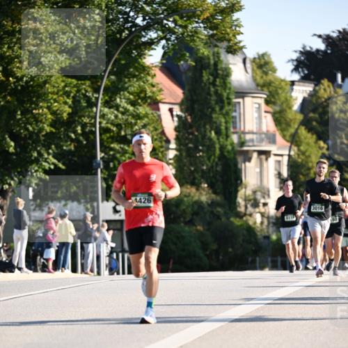 01.09.2024 - BARMER Alsterlauf Dr. Thomas Lammeyer http://msf.ph/oto/6892688 01.09.2024 09:25:29 Laufen 1426, 3016 meine-sportfotos.de