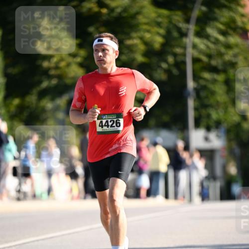 01.09.2024 - BARMER Alsterlauf Dr. Thomas Lammeyer http://msf.ph/oto/6892692 01.09.2024 09:25:30 Laufen 135, 4426 meine-sportfotos.de