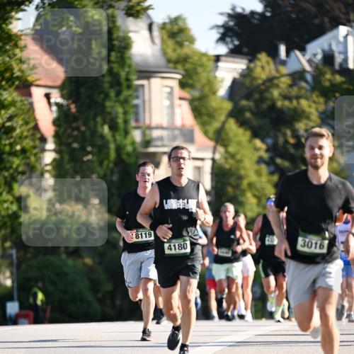 01.09.2024 - BARMER Alsterlauf Dr. Thomas Lammeyer http://msf.ph/oto/6892702 01.09.2024 09:25:32 Laufen 8119, 3016, 4180 meine-sportfotos.de