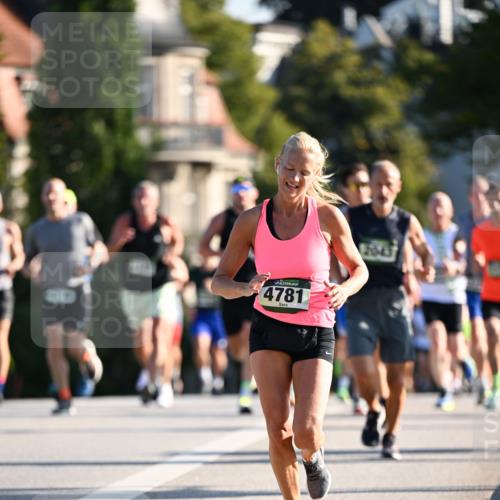 01.09.2024 - BARMER Alsterlauf Dr. Thomas Lammeyer http://msf.ph/oto/6892718 01.09.2024 09:25:35 Laufen 4781, 2043 meine-sportfotos.de