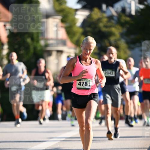 01.09.2024 - BARMER Alsterlauf Dr. Thomas Lammeyer http://msf.ph/oto/6892719 01.09.2024 09:25:35 Laufen 35, 4781, 2043 meine-sportfotos.de