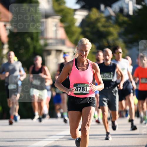 01.09.2024 - BARMER Alsterlauf Dr. Thomas Lammeyer http://msf.ph/oto/6892721 01.09.2024 09:25:35 Laufen 35, 4781, 2043 meine-sportfotos.de