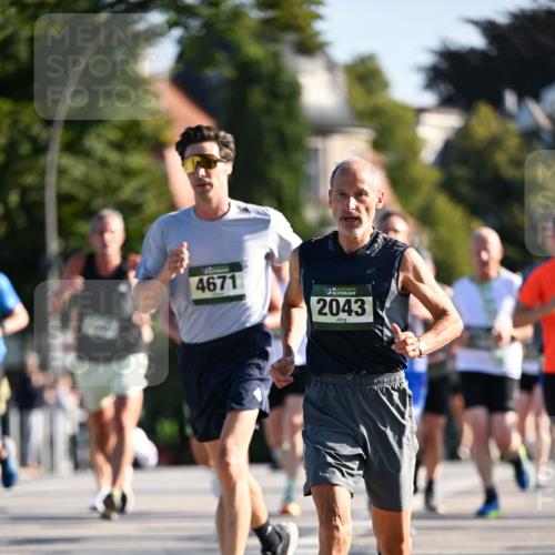 01.09.2024 - BARMER Alsterlauf Dr. Thomas Lammeyer http://msf.ph/oto/6892741 01.09.2024 09:25:38 Laufen 4671, 135, 2043 meine-sportfotos.de