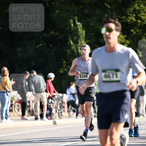 01.09.2024 - BARMER Alsterlauf Dr. Thomas Lammeyer http://msf.ph/oto/6892746 01.09.2024 09:25:38 Laufen 8288, 4671 meine-sportfotos.de