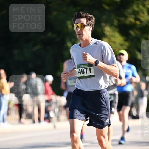 01.09.2024 - BARMER Alsterlauf Dr. Thomas Lammeyer http://msf.ph/oto/6892747 01.09.2024 09:25:39 Laufen 35, 4671 meine-sportfotos.de