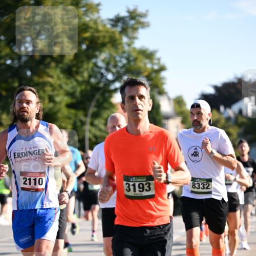 01.09.2024 - BARMER Alsterlauf Dr. Thomas Lammeyer http://msf.ph/oto/6892756 01.09.2024 09:25:41 Laufen 35, 2110, 3193, 8332 meine-sportfotos.de