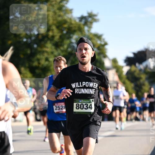 01.09.2024 - BARMER Alsterlauf Dr. Thomas Lammeyer http://msf.ph/oto/6892777 01.09.2024 09:25:45 Laufen 2528, 35, 8034 meine-sportfotos.de