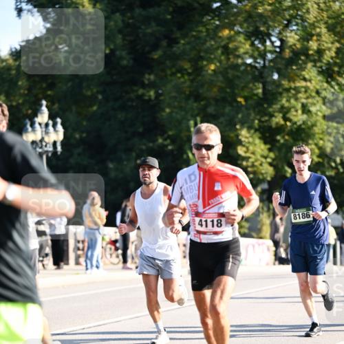 01.09.2024 - BARMER Alsterlauf Dr. Thomas Lammeyer http://msf.ph/oto/6892794 01.09.2024 09:25:47 Laufen 4118, 8186 meine-sportfotos.de