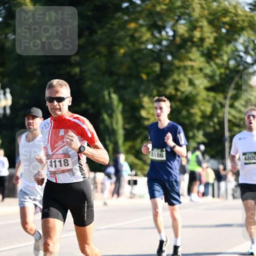01.09.2024 - BARMER Alsterlauf Dr. Thomas Lammeyer http://msf.ph/oto/6892796 01.09.2024 09:25:48 Laufen 135, 4118, 8186, 4800 meine-sportfotos.de