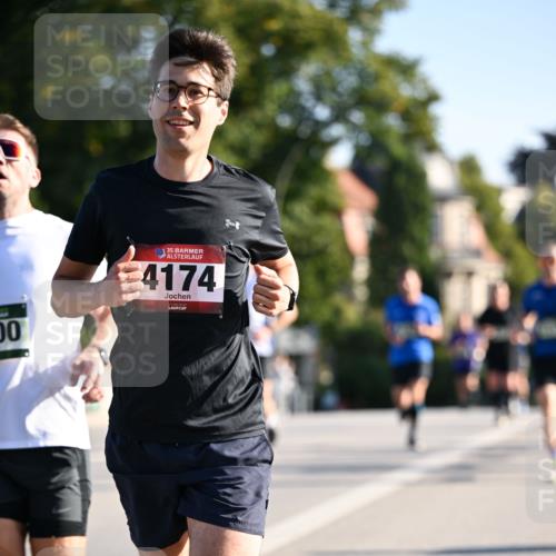 01.09.2024 - BARMER Alsterlauf Dr. Thomas Lammeyer http://msf.ph/oto/6892812 01.09.2024 09:25:50 Laufen 00, 35, 4174 meine-sportfotos.de
