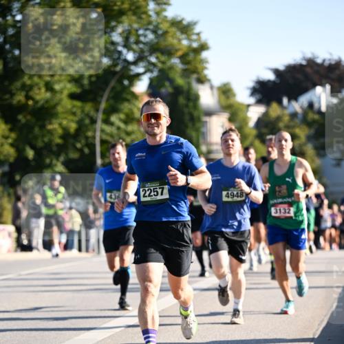 01.09.2024 - BARMER Alsterlauf Dr. Thomas Lammeyer http://msf.ph/oto/6892823 01.09.2024 09:25:52 Laufen 2257, 4948, 3132 meine-sportfotos.de