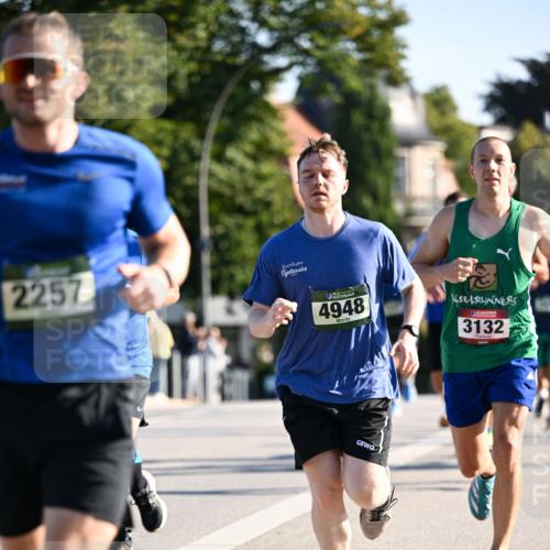 01.09.2024 - BARMER Alsterlauf Dr. Thomas Lammeyer http://msf.ph/oto/6892829 01.09.2024 09:25:53 Laufen 2257, 4948, 3132 meine-sportfotos.de