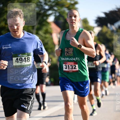 01.09.2024 - BARMER Alsterlauf Dr. Thomas Lammeyer http://msf.ph/oto/6892835 01.09.2024 09:25:54 Laufen 4948, 35, 3132 meine-sportfotos.de
