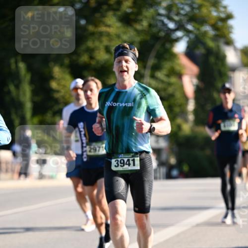 01.09.2024 - BARMER Alsterlauf Dr. Thomas Lammeyer http://msf.ph/oto/6892874 01.09.2024 09:25:59 Laufen 3941 meine-sportfotos.de