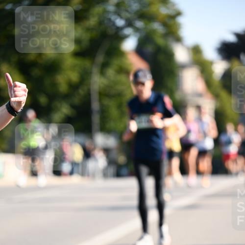 01.09.2024 - BARMER Alsterlauf Dr. Thomas Lammeyer http://msf.ph/oto/6892879 01.09.2024 09:26:00 Laufen  meine-sportfotos.de