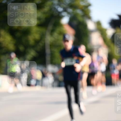 01.09.2024 - BARMER Alsterlauf Dr. Thomas Lammeyer http://msf.ph/oto/6892880 01.09.2024 09:26:00 Laufen  meine-sportfotos.de