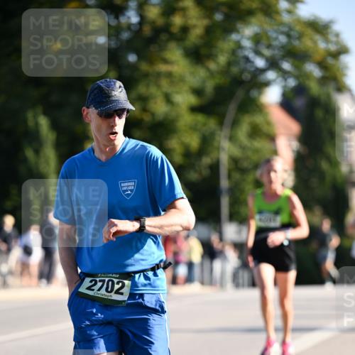 01.09.2024 - BARMER Alsterlauf Dr. Thomas Lammeyer http://msf.ph/oto/6892973 01.09.2024 09:26:16 Laufen 2702 meine-sportfotos.de