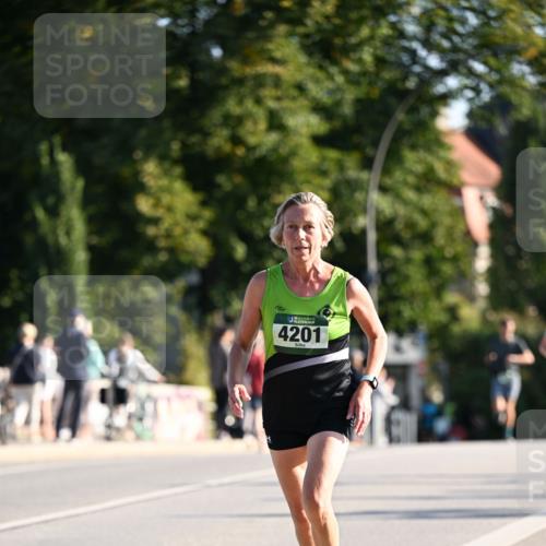 01.09.2024 - BARMER Alsterlauf Dr. Thomas Lammeyer http://msf.ph/oto/6892977 01.09.2024 09:26:17 Laufen 35, 4201 meine-sportfotos.de