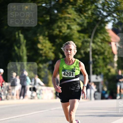 01.09.2024 - BARMER Alsterlauf Dr. Thomas Lammeyer http://msf.ph/oto/6892978 01.09.2024 09:26:18 Laufen 35, 4201 meine-sportfotos.de