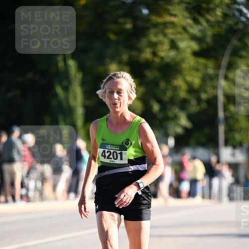 01.09.2024 - BARMER Alsterlauf Dr. Thomas Lammeyer http://msf.ph/oto/6892981 01.09.2024 09:26:18 Laufen 35, 4201 meine-sportfotos.de