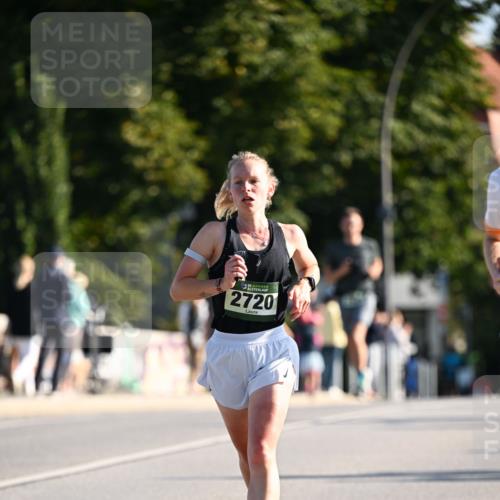 01.09.2024 - BARMER Alsterlauf Dr. Thomas Lammeyer http://msf.ph/oto/6892994 01.09.2024 09:26:21 Laufen 35, 2720 meine-sportfotos.de