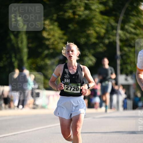 01.09.2024 - BARMER Alsterlauf Dr. Thomas Lammeyer http://msf.ph/oto/6892995 01.09.2024 09:26:21 Laufen 2720 meine-sportfotos.de