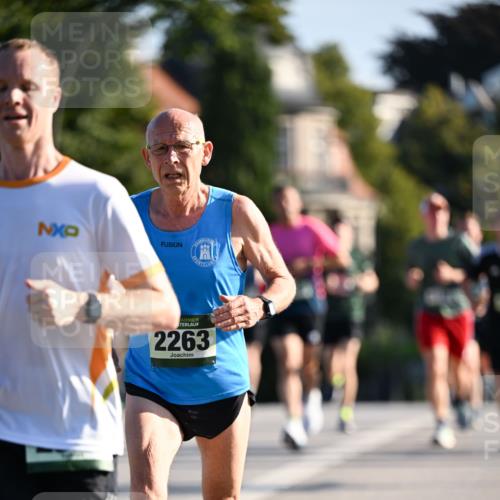 01.09.2024 - BARMER Alsterlauf Dr. Thomas Lammeyer http://msf.ph/oto/6892999 01.09.2024 09:26:22 Laufen 2263 meine-sportfotos.de