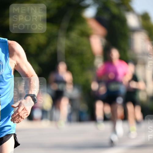 01.09.2024 - BARMER Alsterlauf Dr. Thomas Lammeyer http://msf.ph/oto/6893009 01.09.2024 09:26:23 Laufen  meine-sportfotos.de