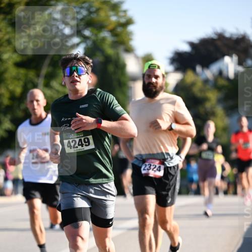 01.09.2024 - BARMER Alsterlauf Dr. Thomas Lammeyer http://msf.ph/oto/6893038 01.09.2024 09:26:28 Laufen 4249, 2324 meine-sportfotos.de