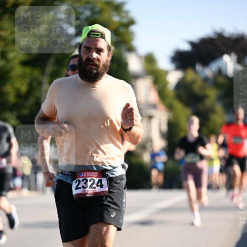 01.09.2024 - BARMER Alsterlauf Dr. Thomas Lammeyer http://msf.ph/oto/6893047 01.09.2024 09:26:30 Laufen 35, 2324 meine-sportfotos.de