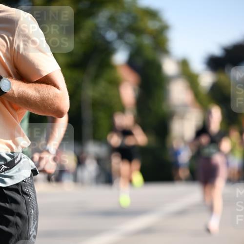 01.09.2024 - BARMER Alsterlauf Dr. Thomas Lammeyer http://msf.ph/oto/6893051 01.09.2024 09:26:31 Laufen  meine-sportfotos.de