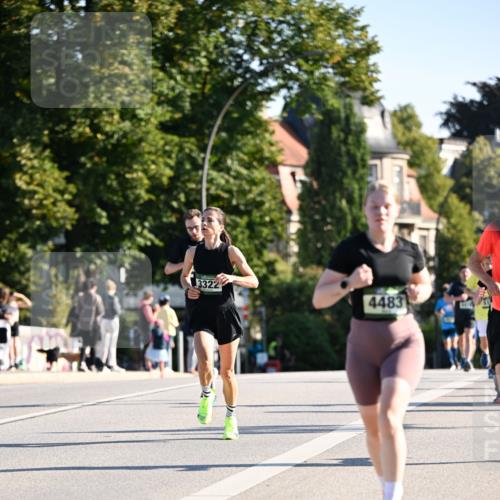 01.09.2024 - BARMER Alsterlauf Dr. Thomas Lammeyer http://msf.ph/oto/6893058 01.09.2024 09:26:32 Laufen 3322, 4483 meine-sportfotos.de